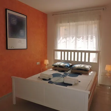 - Canales De Veneciola * La Manga