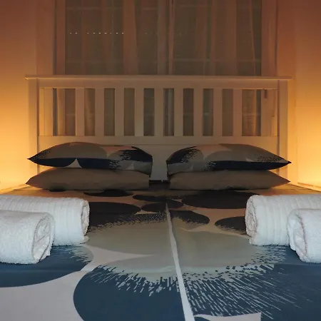 - Canales De Veneciola